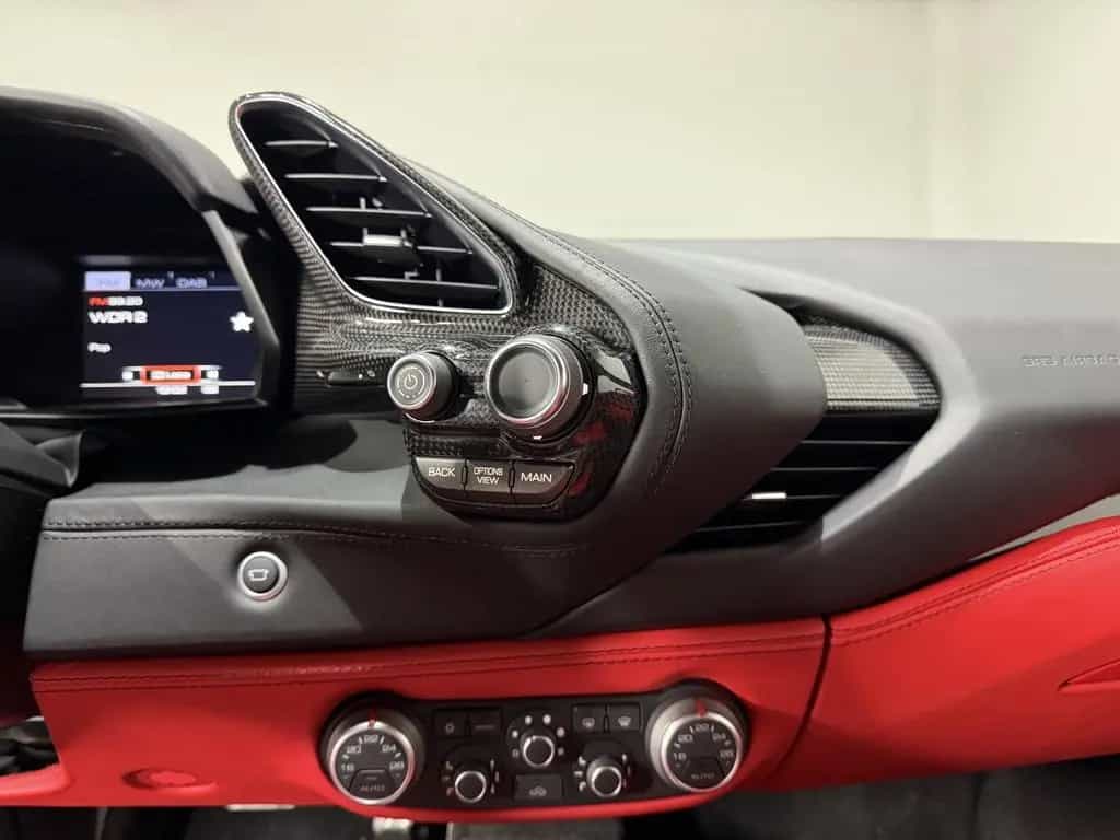 Ferrari 488 GTB Lift 2x Carbon Keramik RFK 03/2016-photo-23
