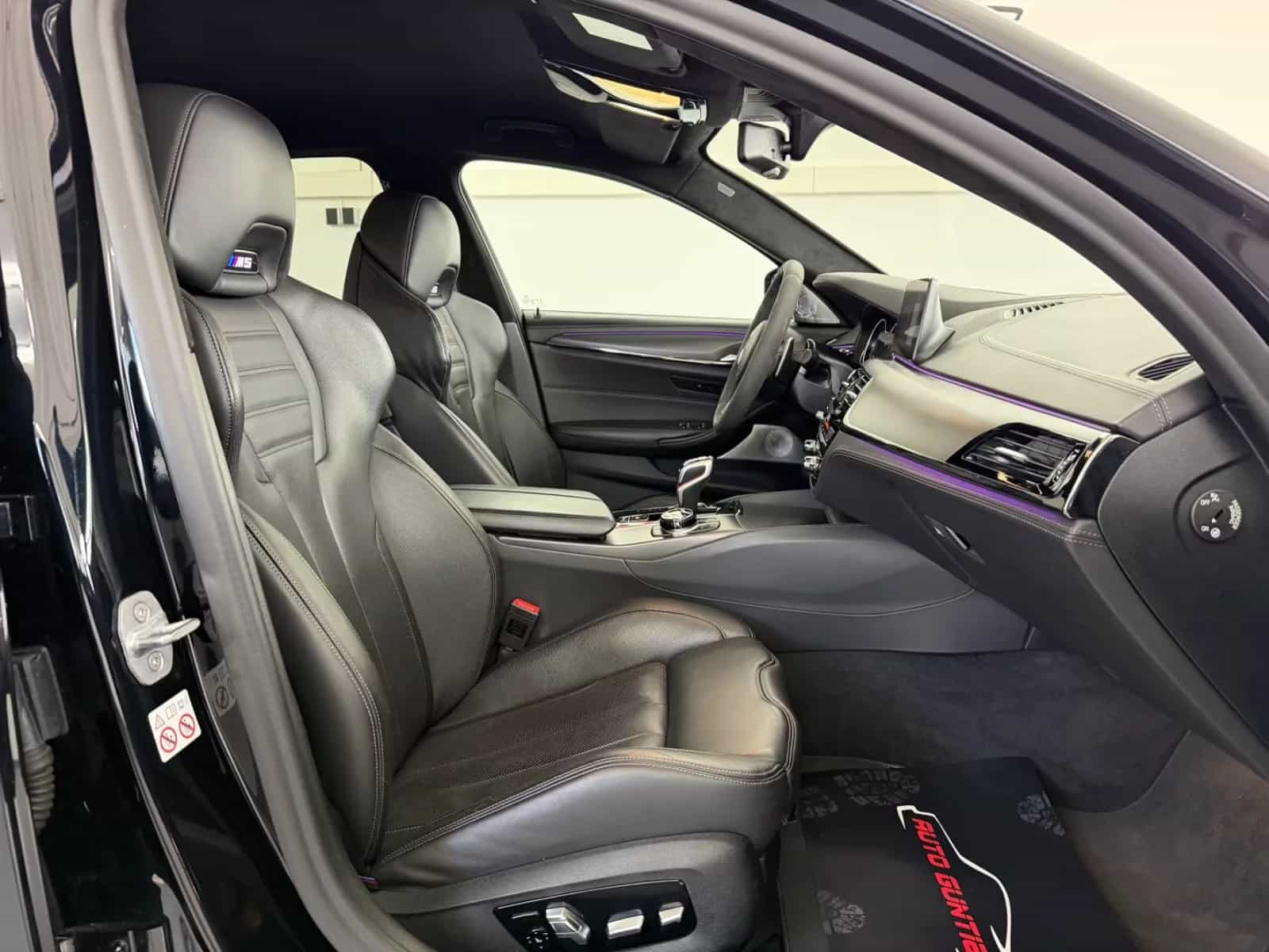 BMW M5 05/2019-photo-21