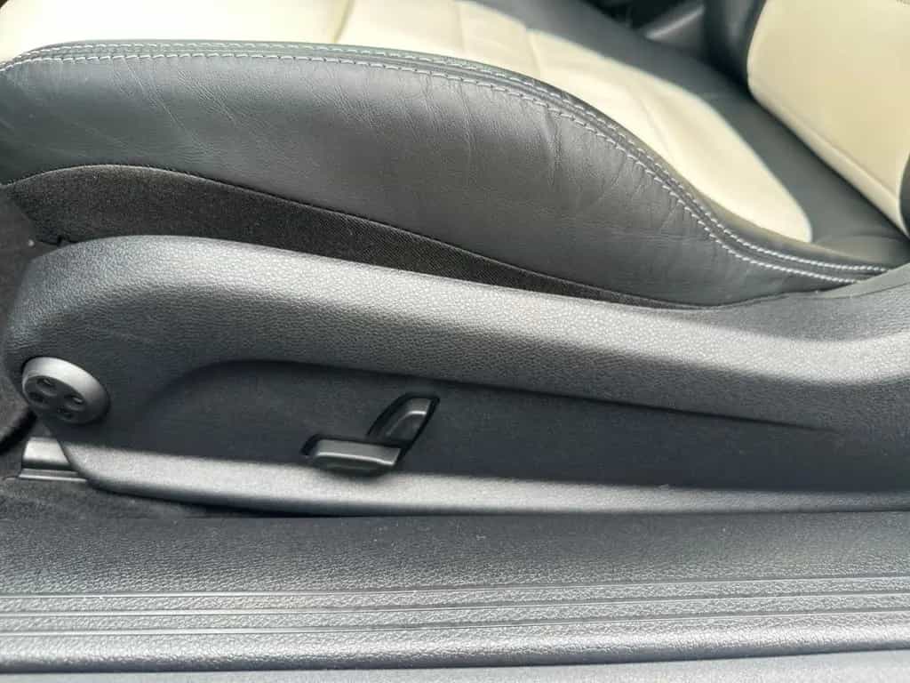 Mercedes-Benz E-Class 200 Coupe 9G AMG Line *Burmes*Pano*360°*DISTRO 04/2018-photo-29