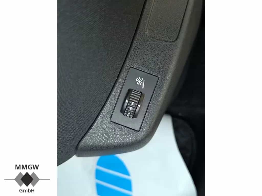 Citroën C4 Selection Navi/Klima/SHZ/Nur an Gewerbe 09/2016-photo-11