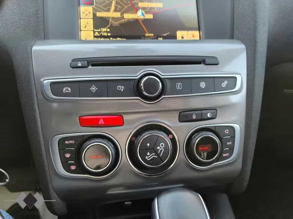 Citroën C4 Selection Navi/Klima/SHZ/Nur an Gewerbe 09/2016-photo-18