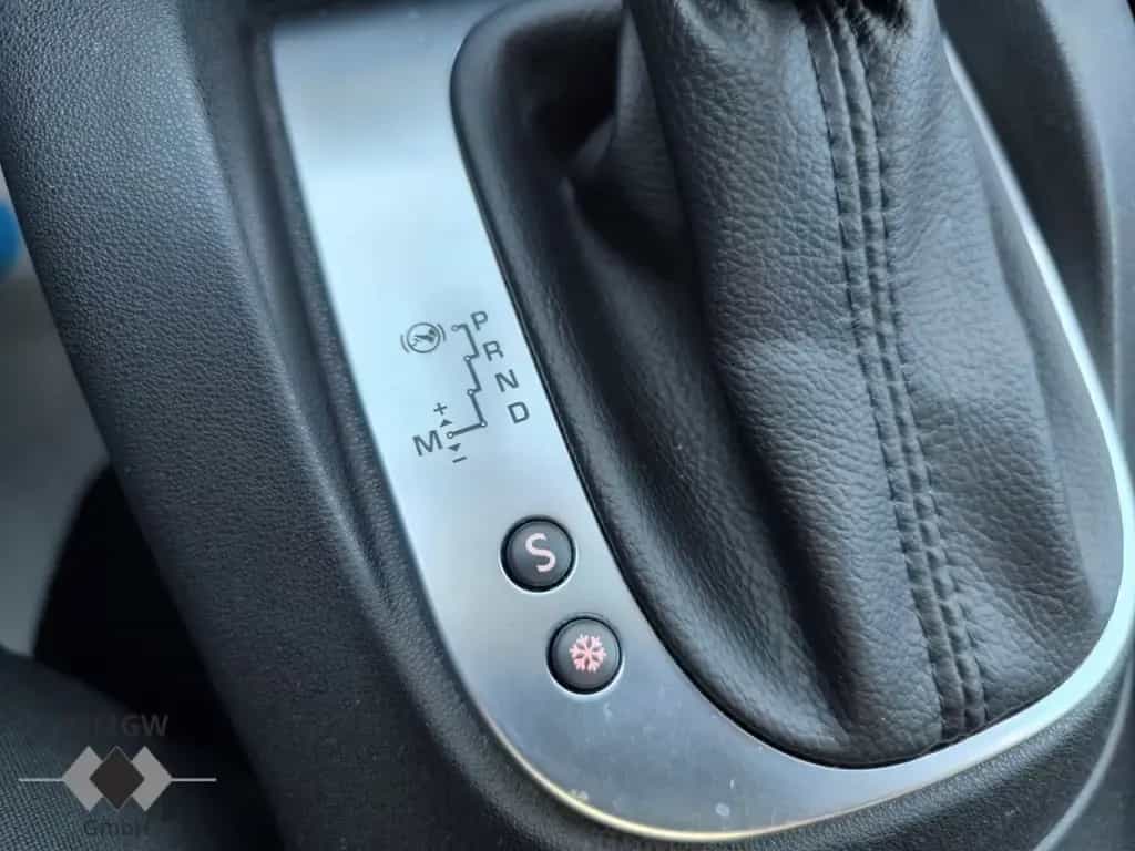 Citroën C4 Selection Navi/Klima/SHZ/Nur an Gewerbe 09/2016-photo-21
