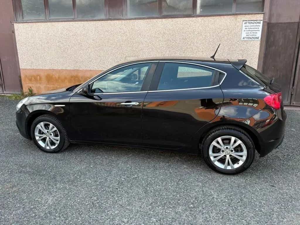 Alfa Romeo Giulietta 1.6 JTDm-2 105 CV Distincti 03/2013-photo-14