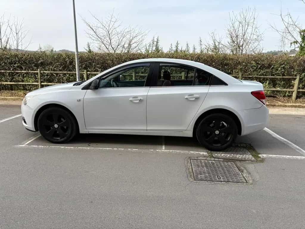 Chevrolet Cruze 2.0 Diesel 163CV CAMBIO AUTOMATI 11/2011-photo-3