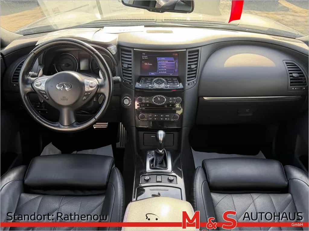 Infiniti QX70 3.0d S 09/2015-photo-10