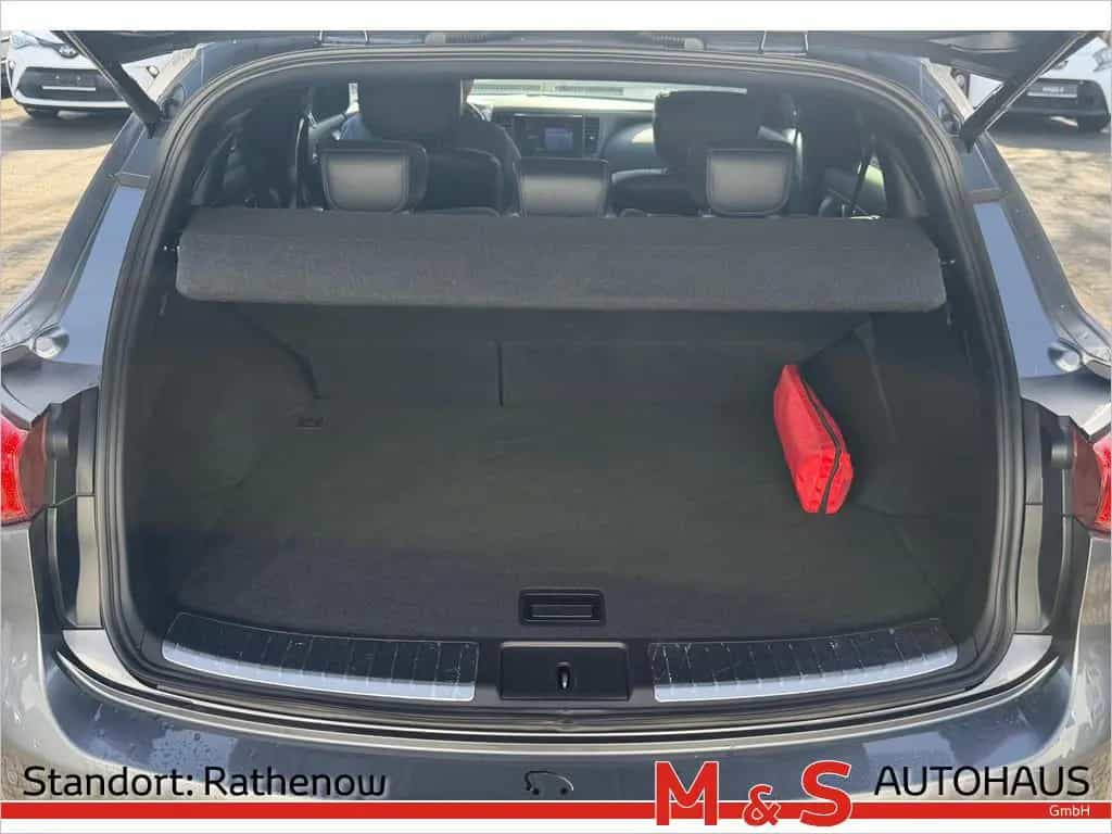 Infiniti QX70 3.0d S 09/2015-photo-17