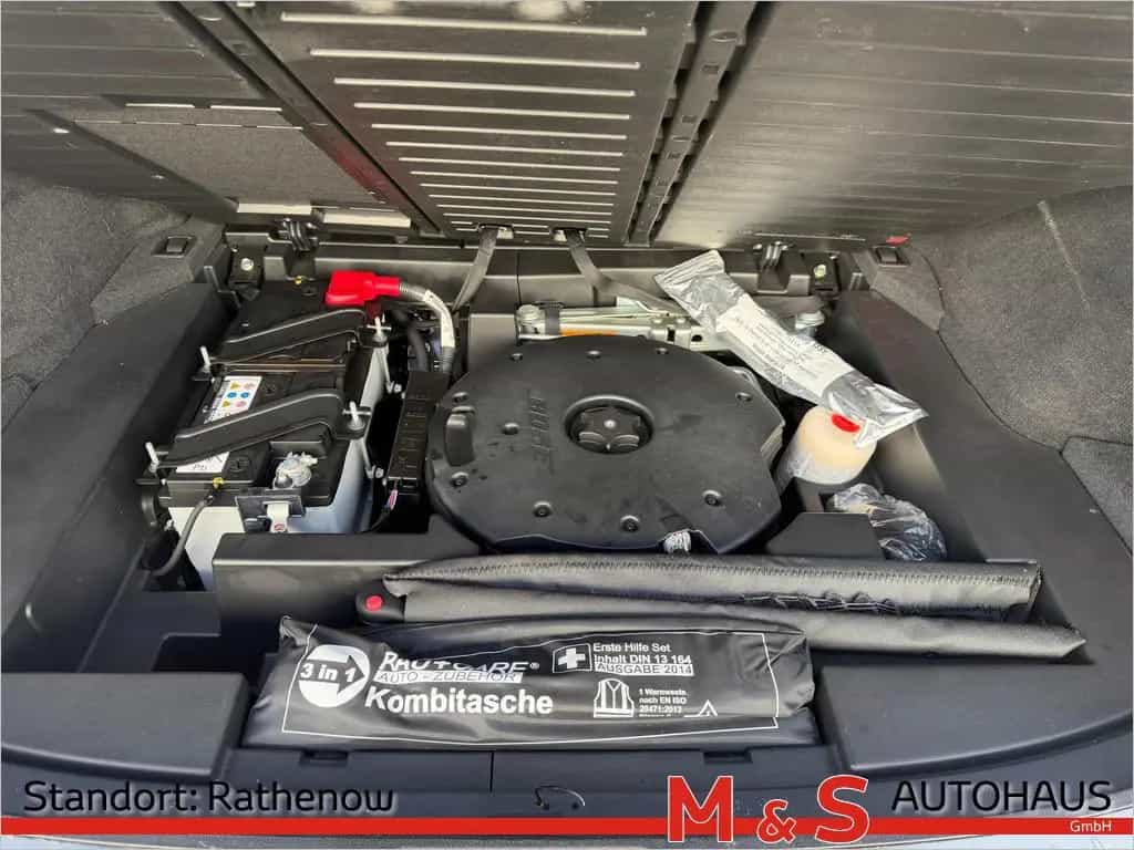 Infiniti QX70 3.0d S 09/2015-photo-18