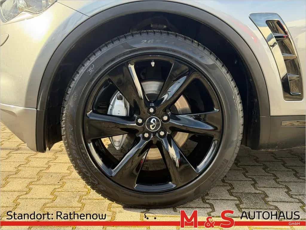 Infiniti QX70 3.0d S 09/2015-photo-19