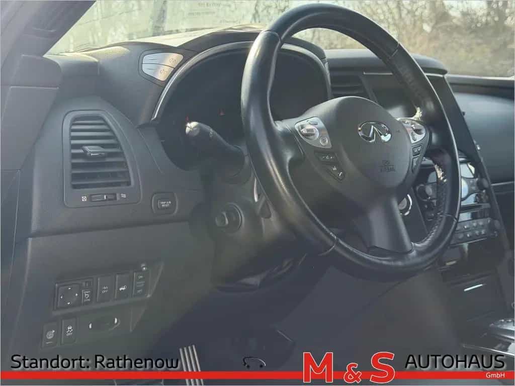 Infiniti QX70 3.0d S 09/2015-photo-8