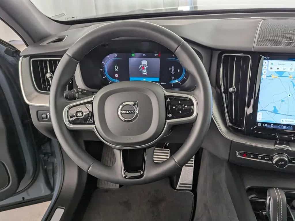 Volvo XC60 XC 60 B4 (Diesel) AWD R-Design LED+NAVI+AHK+PANO 06/2022-photo-18