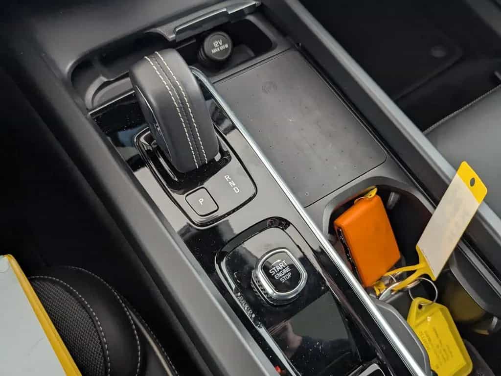 Volvo XC60 XC 60 B4 (Diesel) AWD R-Design LED+NAVI+AHK+PANO 06/2022-photo-23