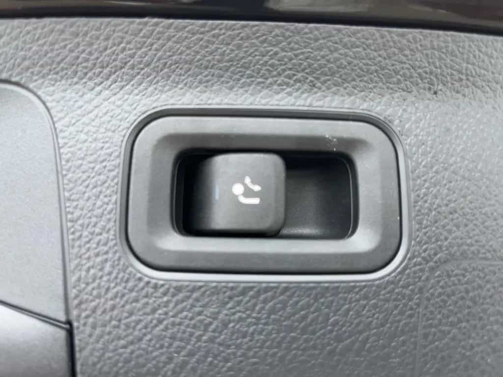 Mercedes-Benz A 220 d 4M AMG MULTIBEAM+NAV+SHZ+RFK+GRA+AHK+DAB 12/2021-photo-14