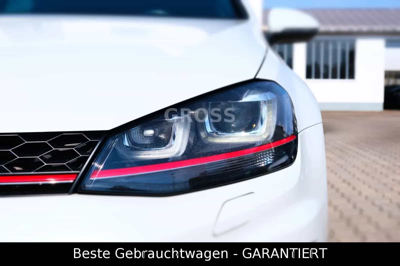 Volkswagen Golf 04/2014-photo-10