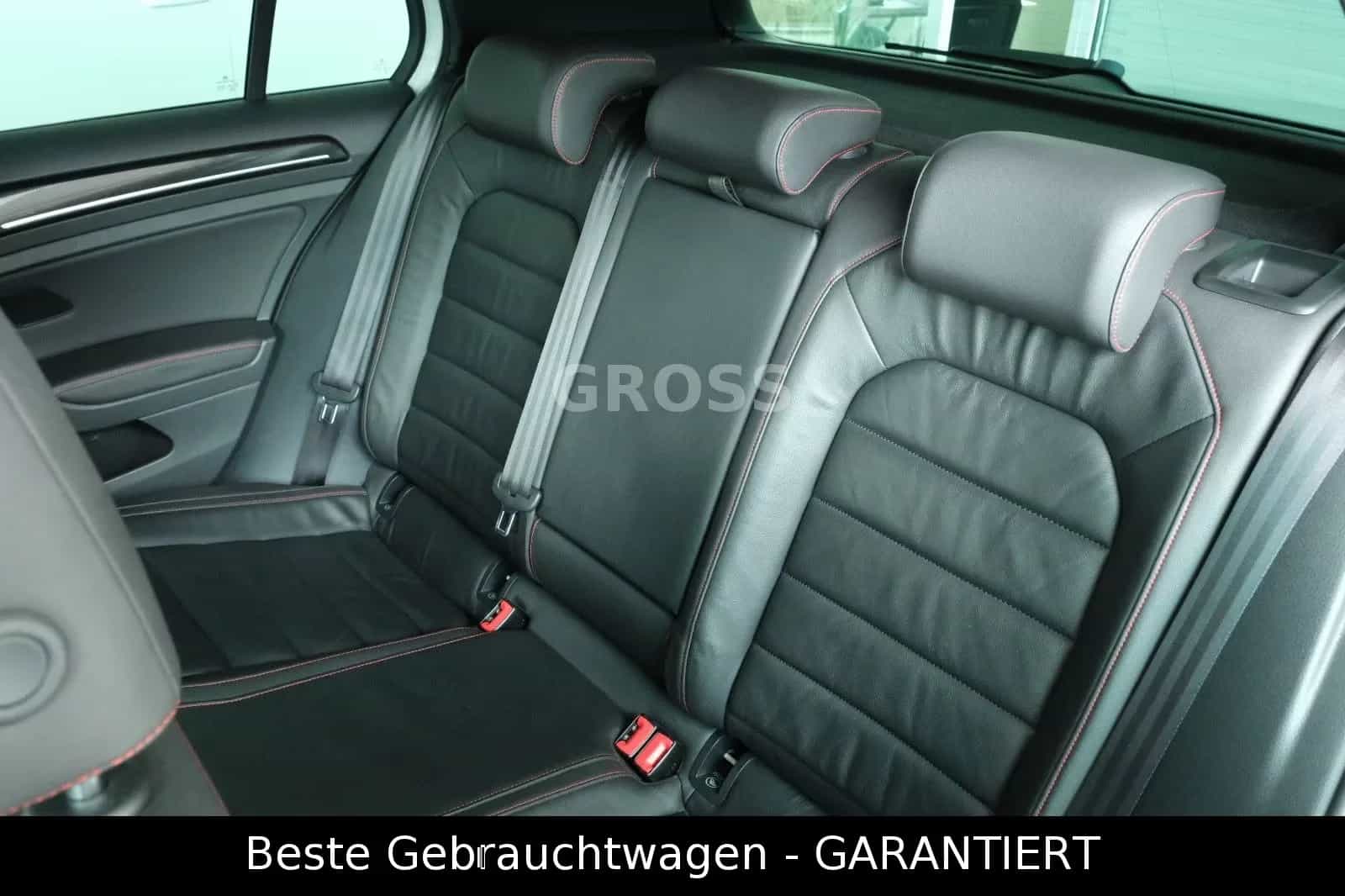Volkswagen Golf 04/2014-photo-19