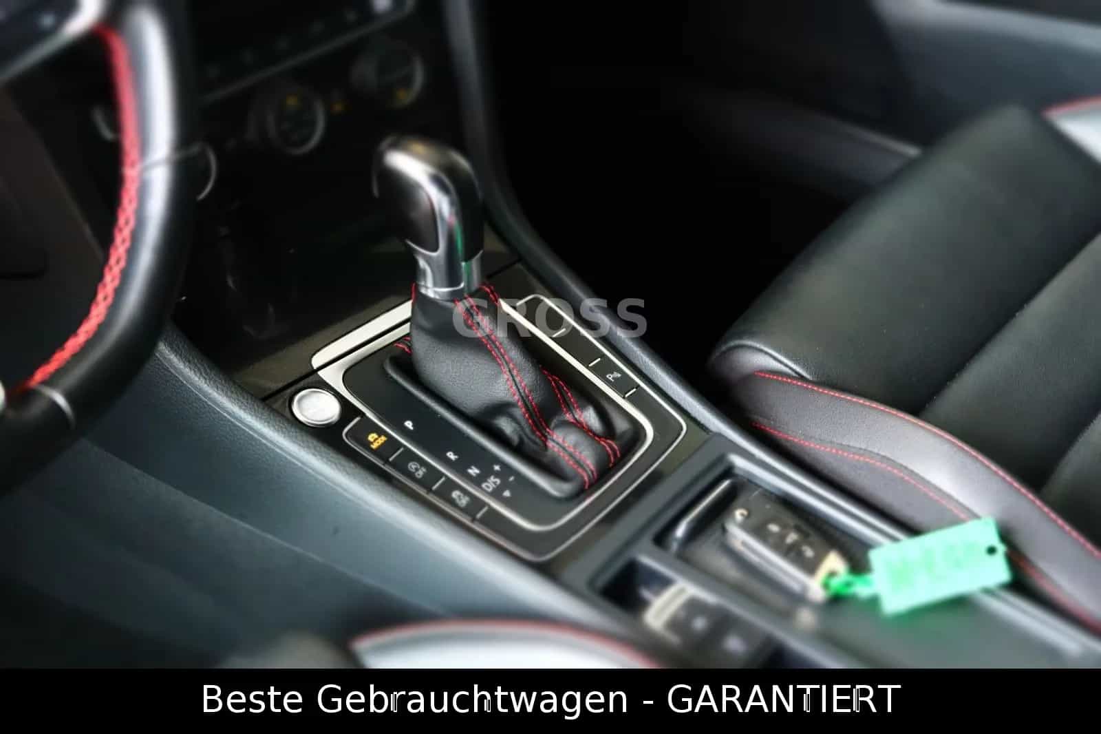 Volkswagen Golf 04/2014-photo-27