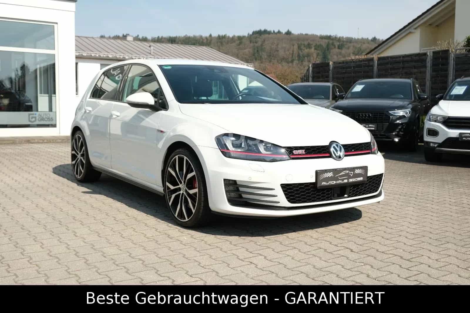 Volkswagen Golf 04/2014-photo-4