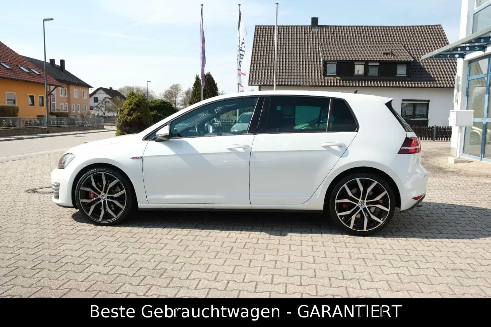 Volkswagen Golf 04/2014-photo-8