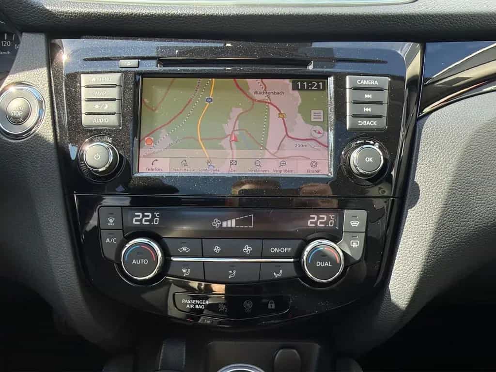 Nissan Qashqai N-Connecta°PANORAMA°WINTERP°360°KAM°NAVI 03/2020-photo-14