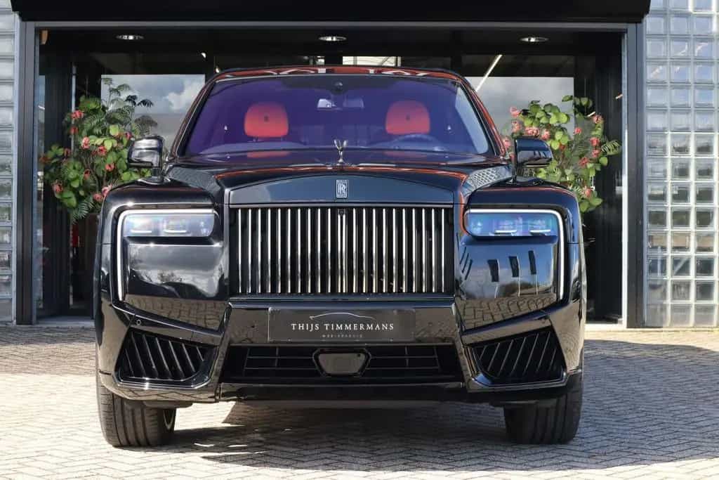 Rolls-Royce Cullinan BLACK BADGE 6.75 V12 | Series II, Starl 10/2025-photo-1