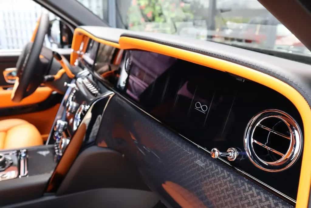 Rolls-Royce Cullinan BLACK BADGE 6.75 V12 | Series II, Starl 10/2025-photo-14