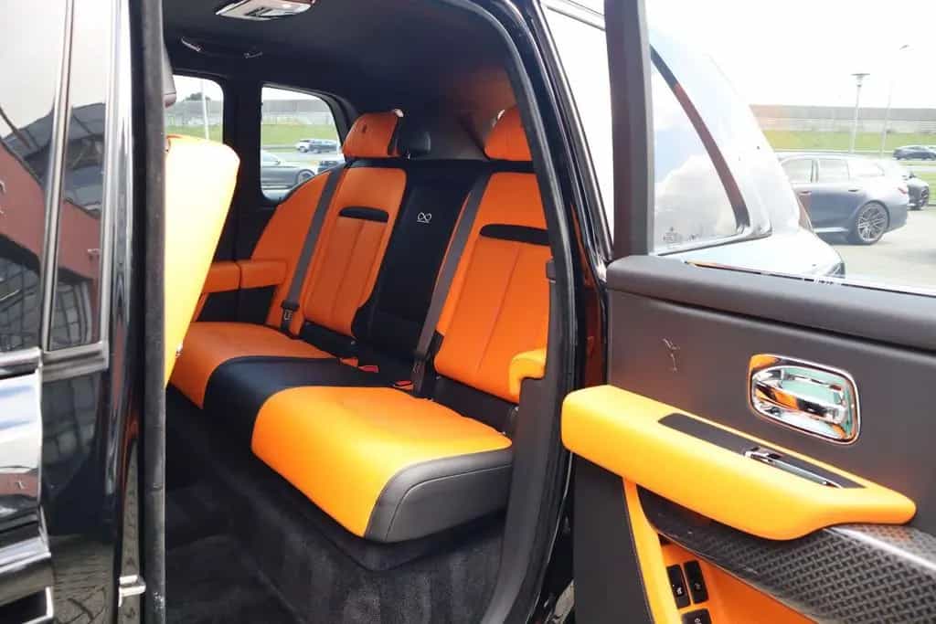 Rolls-Royce Cullinan BLACK BADGE 6.75 V12 | Series II, Starl 10/2025-photo-18