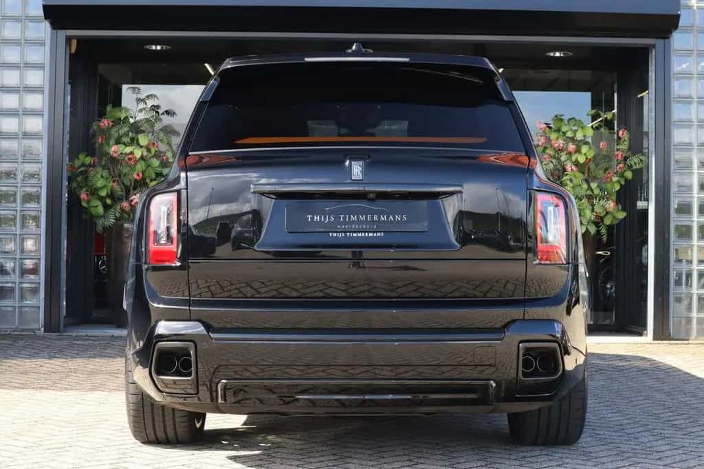 Rolls-Royce Cullinan BLACK BADGE 6.75 V12 | Series II, Starl 10/2025-photo-4