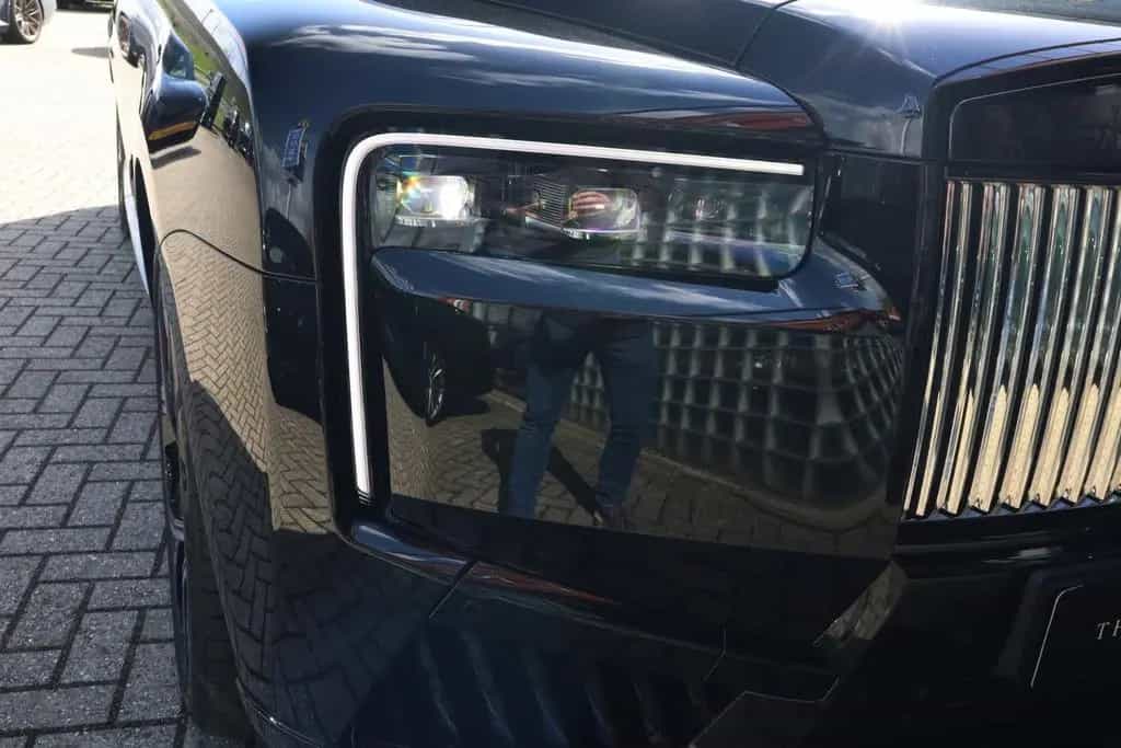 Rolls-Royce Cullinan BLACK BADGE 6.75 V12 | Series II, Starl 10/2025-photo-9