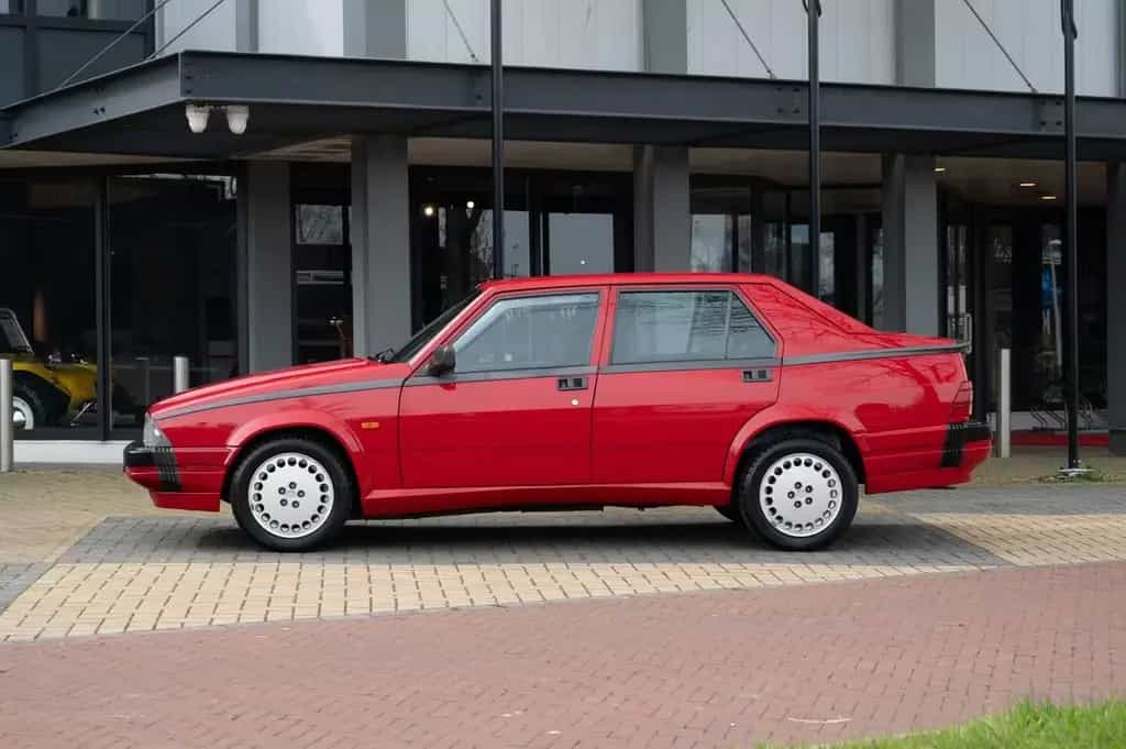 Alfa Romeo 75 Alfa 75 1.8 Turbo 11/1988-photo-1