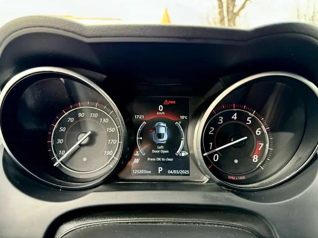 Jaguar F-Type V6 S British Design Edition Coupé 03/2018-photo-6