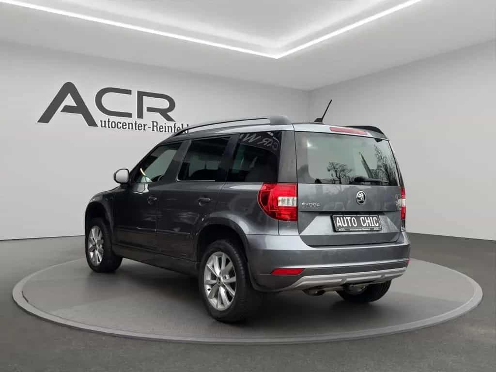 Skoda Yeti Drive *I.HAND*SERVO*CARPLAY*KAMERA* 09/2017-photo-5