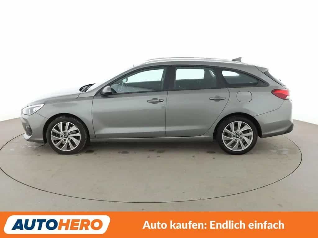Hyundai i30 1.4 TGDI Style Aut.*TEMPO*CAM*PDC*SHZ* 02/2020-photo-2