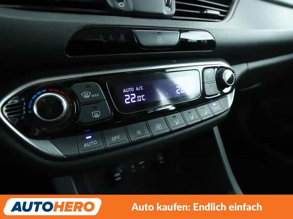 Hyundai i30 1.4 TGDI Style Aut.*TEMPO*CAM*PDC*SHZ* 02/2020-photo-23