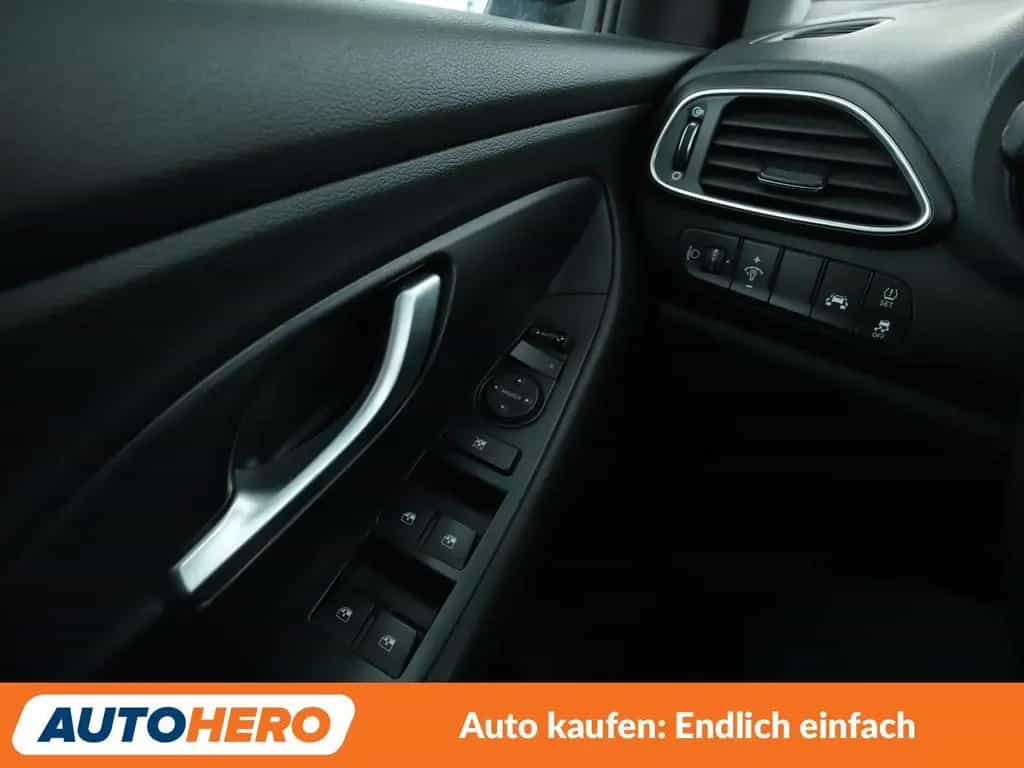 Hyundai i30 1.4 TGDI Style Aut.*TEMPO*CAM*PDC*SHZ* 02/2020-photo-25