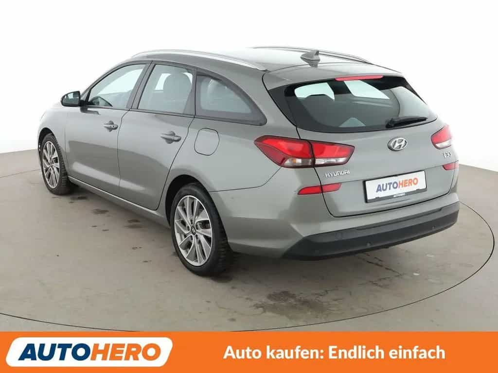 Hyundai i30 1.4 TGDI Style Aut.*TEMPO*CAM*PDC*SHZ* 02/2020-photo-3