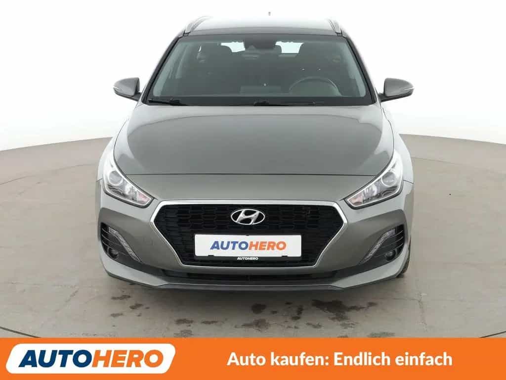 Hyundai i30 1.4 TGDI Style Aut.*TEMPO*CAM*PDC*SHZ* 02/2020-photo-8