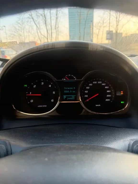 Chevrolet Captiva 2.2 D 10/2013-photo-8