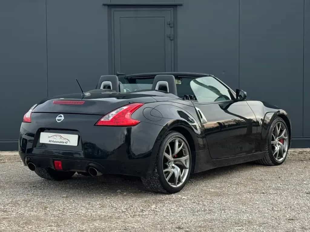 Nissan 370Z Roadster *SCHALTER*BOSE*NAVI*SHZ*2.HAND* 05/2016-photo-3