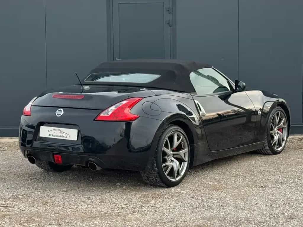 Nissan 370Z Roadster *SCHALTER*BOSE*NAVI*SHZ*2.HAND* 05/2016-photo-4