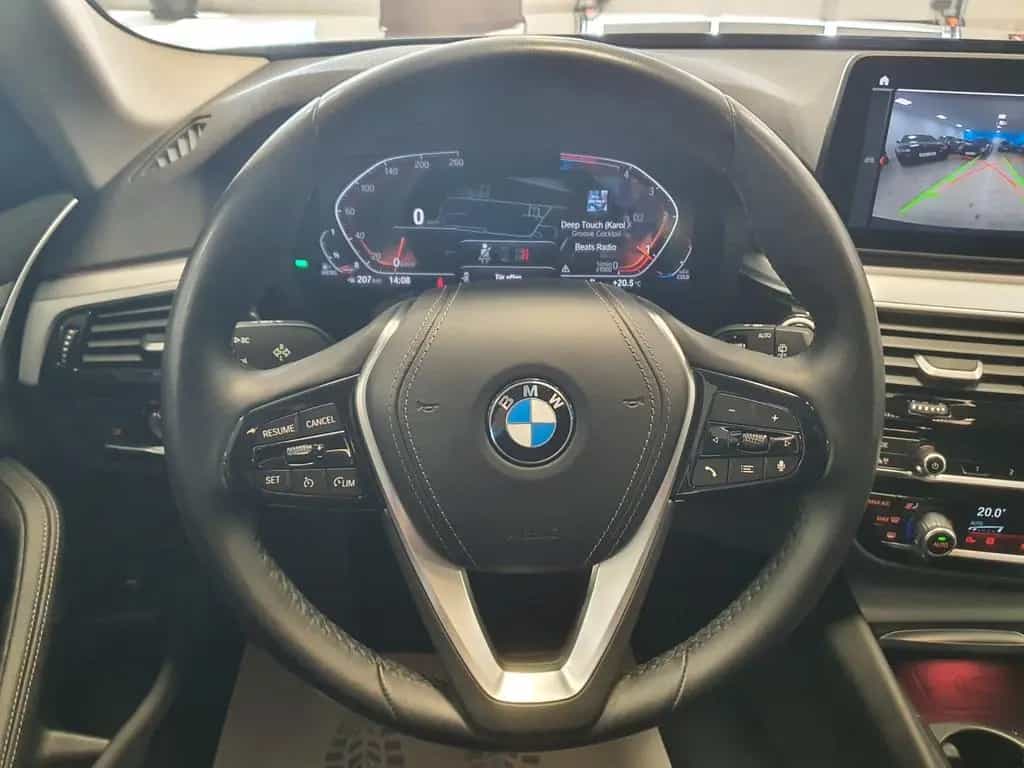 BMW 5 Series 520d xDrive Aut/Navi/SportSitz/ParkAss/KeyLessGo 02/2023-photo-17