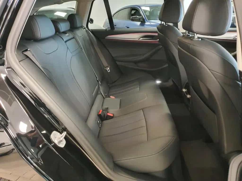 BMW 5 Series 520d xDrive Aut/Navi/SportSitz/ParkAss/KeyLessGo 02/2023-photo-27