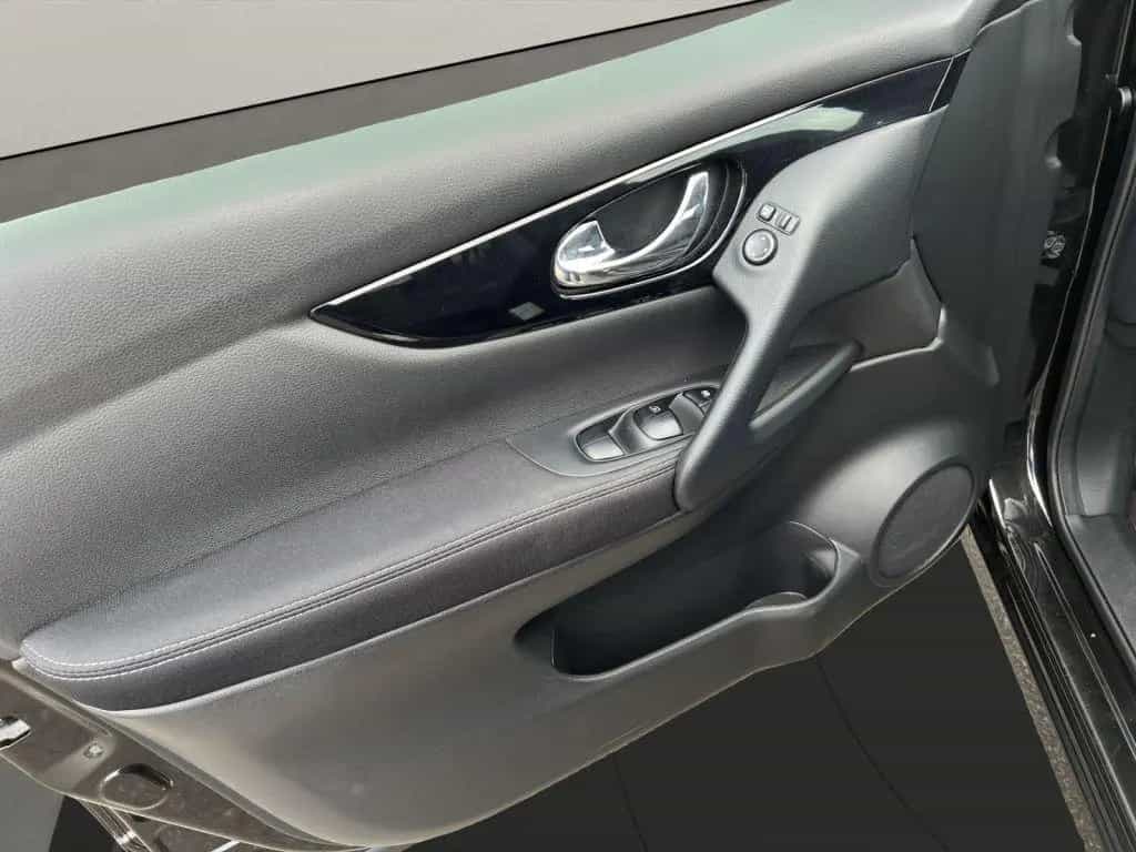 Nissan Qashqai 1.2 DIG-T ACENTA+NAVI+SHZ+LED+KLIMA+ 10/2015-photo-8