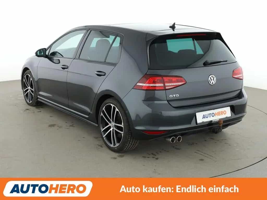 Volkswagen Golf 06/2016-photo-3