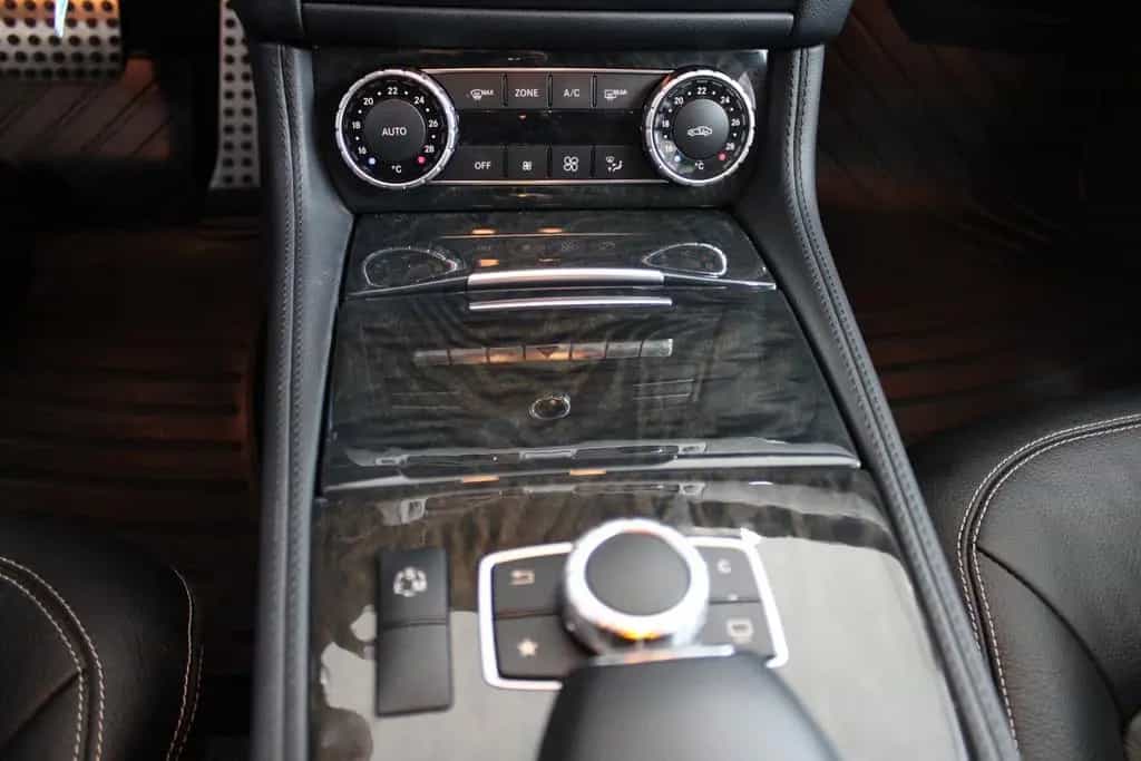 Mercedes-Benz CLS-Class 350 d 4Matic AMG-Line*Multibeam LED 05/2018-photo-27