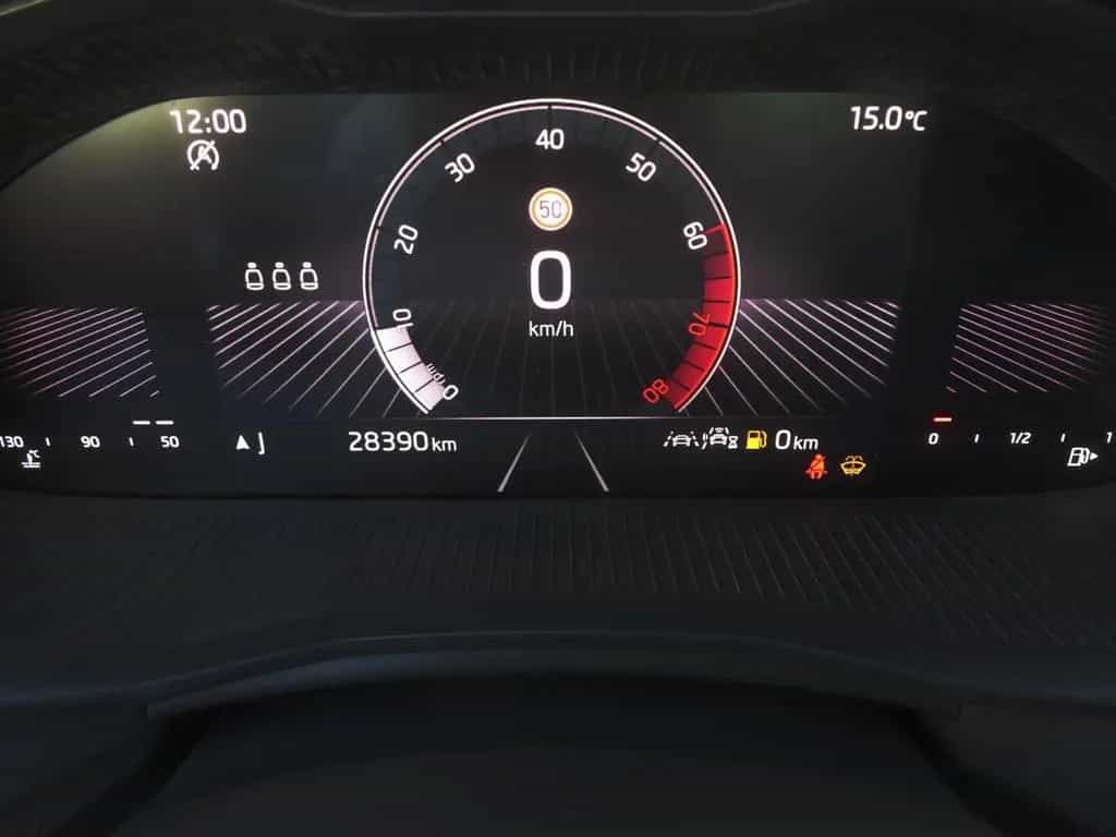Skoda Kamiq Drive Sitz+Lenrad+Frontscheibenhzg. 01/2025-photo-6