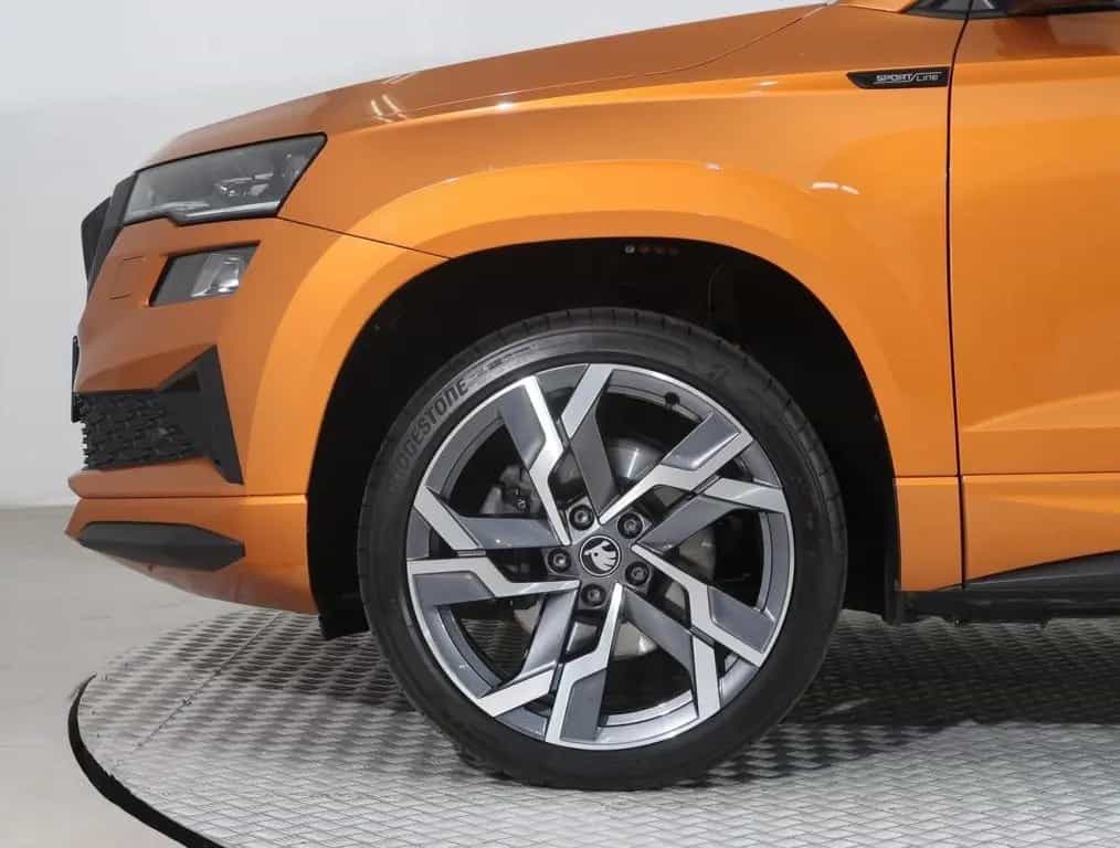 Skoda Karoq 1.5TSI Sportline ACC+19erLM+el.Kappe 05/2025-photo-4