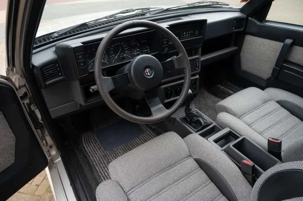 Alfa Romeo 75 Alfa 75 1.8 Turbo Zender 03/1988-photo-24
