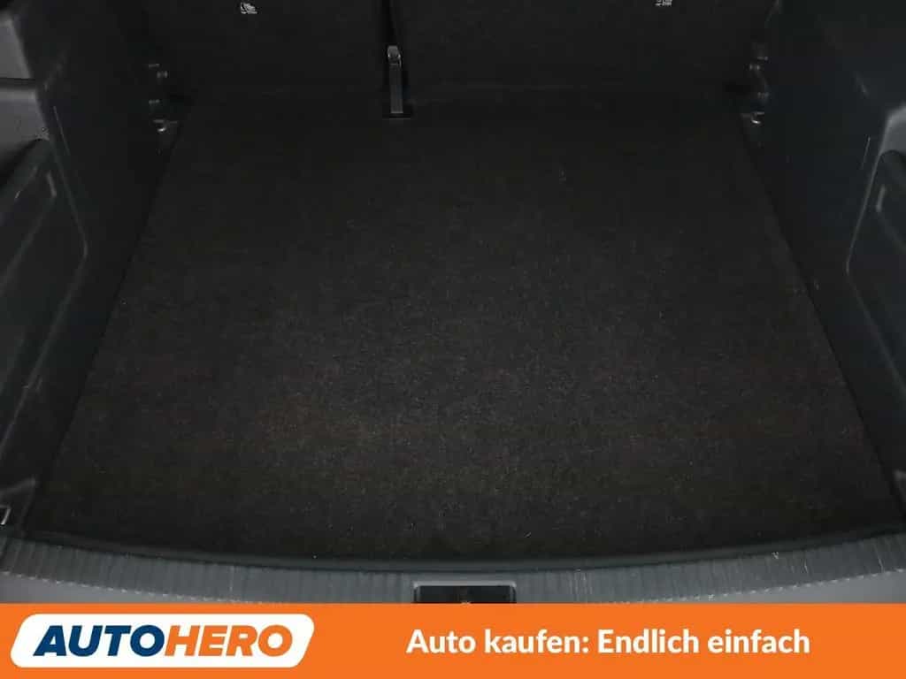 Skoda Fabia 1.0 TSI Ambition Aut.*NAV*ACC*CAM*PDC*SHZ* 08/2017-photo-16
