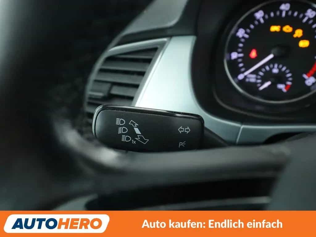 Skoda Fabia 1.0 TSI Ambition Aut.*NAV*ACC*CAM*PDC*SHZ* 08/2017-photo-26