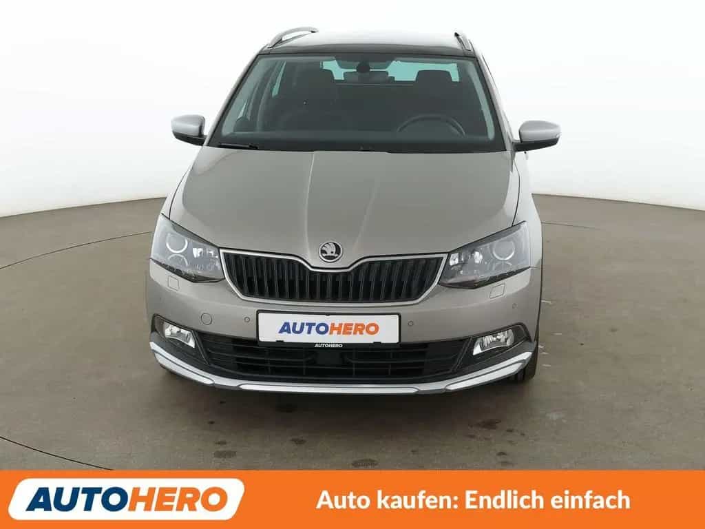 Skoda Fabia 1.0 TSI Ambition Aut.*NAV*ACC*CAM*PDC*SHZ* 08/2017-photo-7