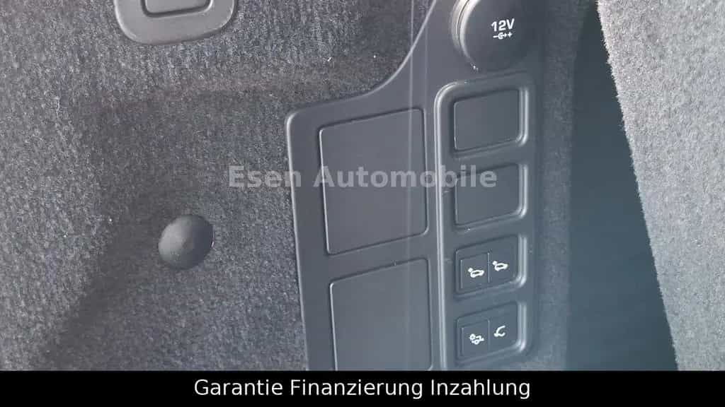 Land Rover Discovery 5 SE SDV6 *7 Sitzer* AHK* Panoramadach 07/2019-photo-22